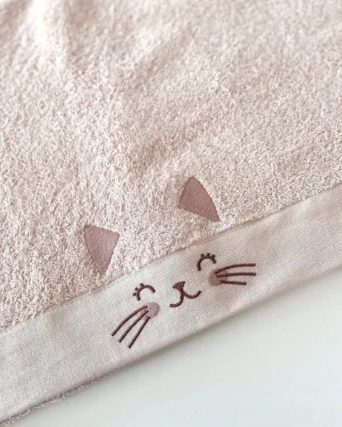 Kedi Figürlü Havlu